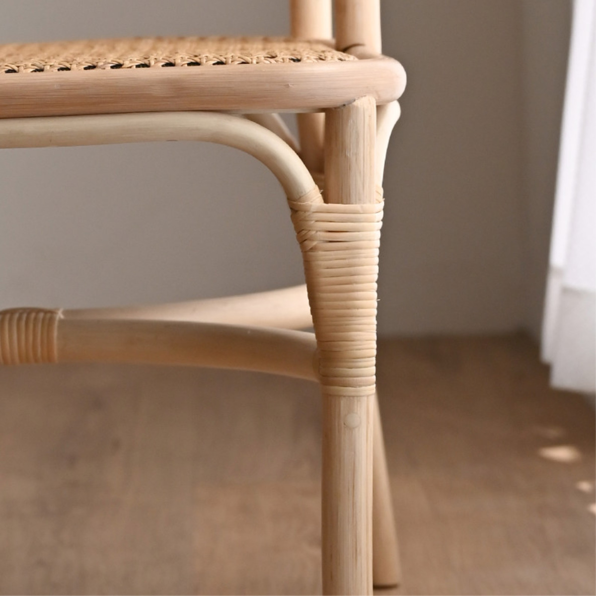 ダイニングチェア ラタン 座面高45cm クッション付 天然木 CALM