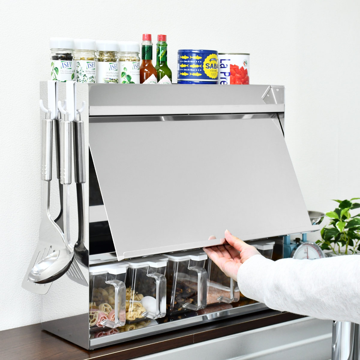 調味料ラック フラップ扉のステンレススパイスラック 調味料ポット 5個