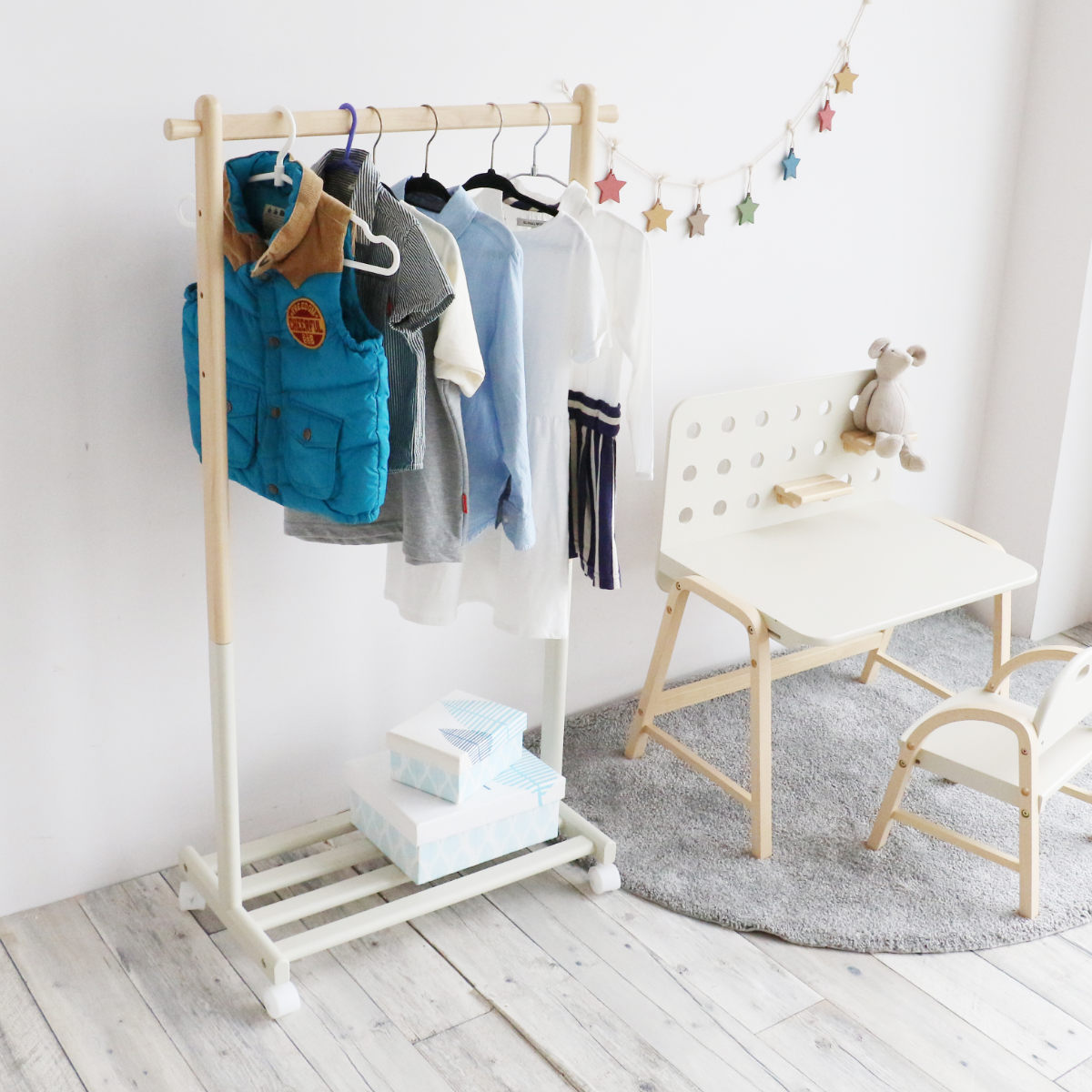 キッズハンガーラック ツートンカラー 幅 66cm 高さ調節 mill