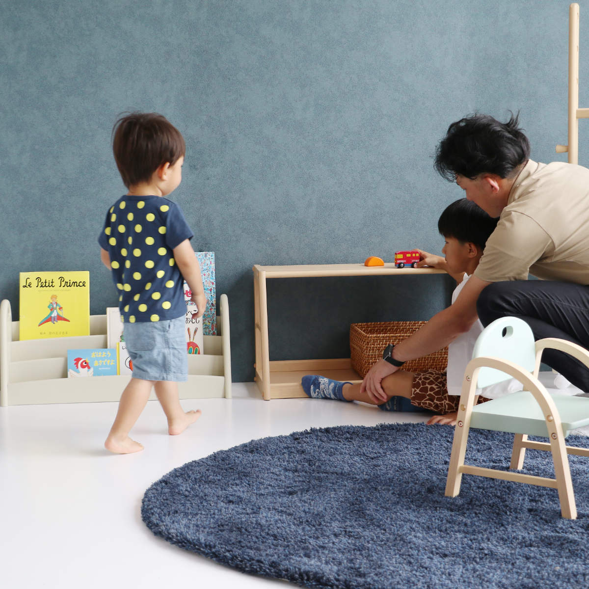 絵本ラック コンパクト 上段・下段 分割可能 aluma （ 絵本 本棚