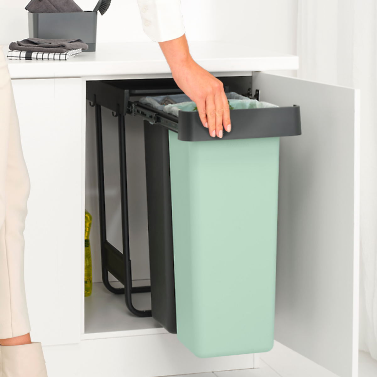 Amazon.co.jp: ブラバンシア ダストボックス ホワイト 30L