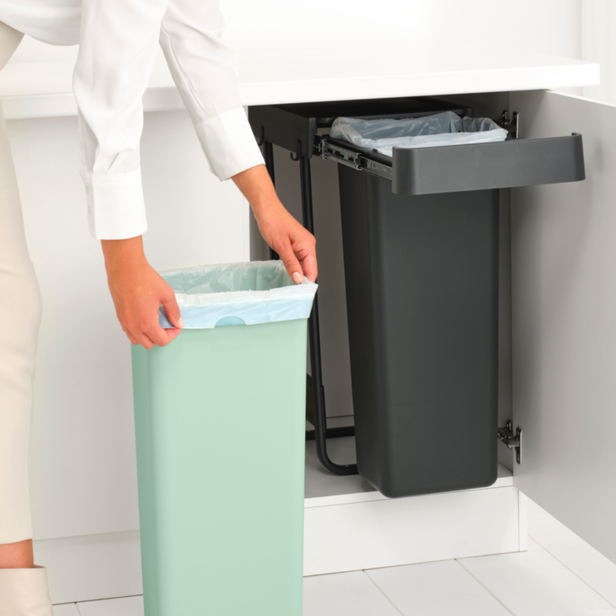 brabantia（ブラバンシア） ゴミ箱 2×30L ビュルトインビン （ ごみ箱