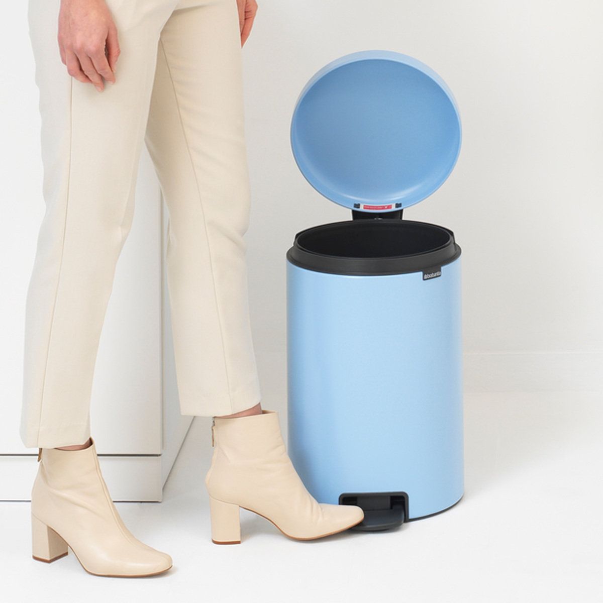 brabantia（ブラバンシア） ゴミ箱 20L ペダル式 ペダルビン （ ごみ箱