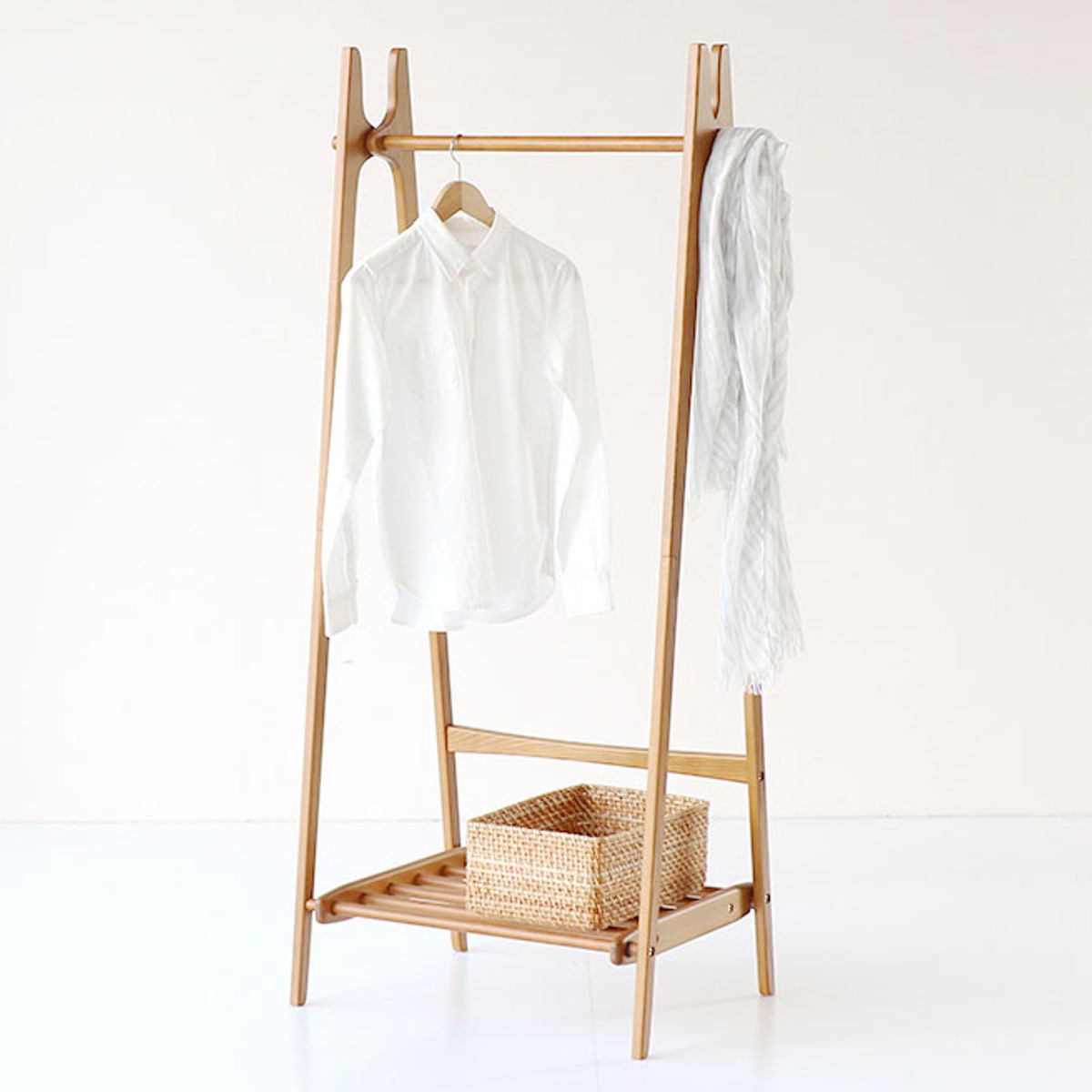 ハンガーラック 幅77cm 折り畳める 天然木 （ ハンガー ラック