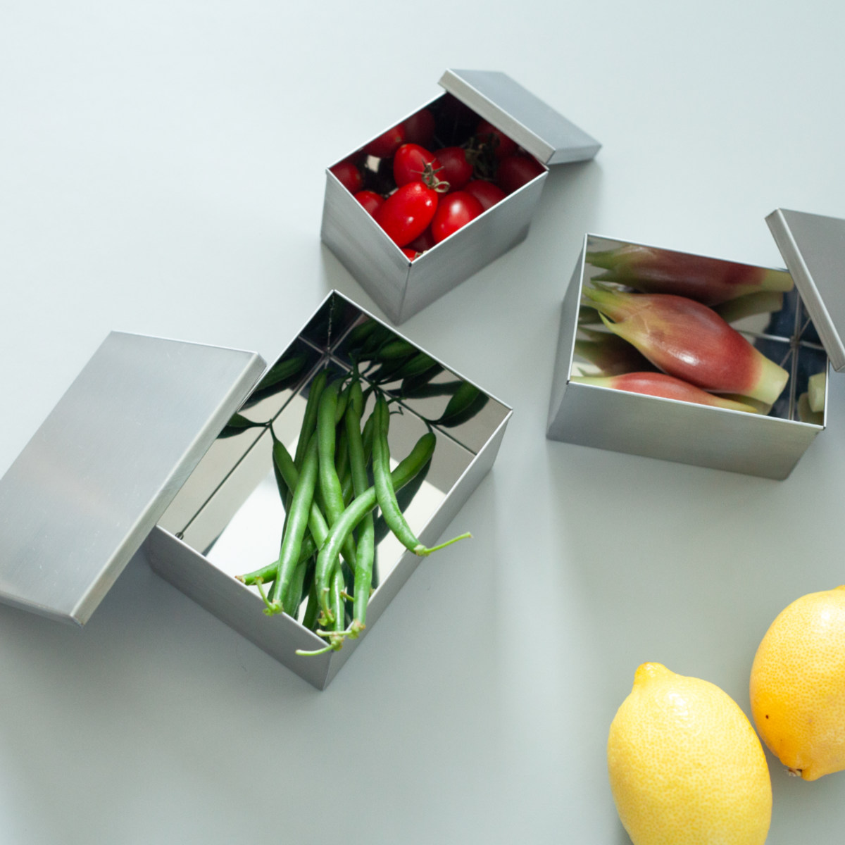 ヨシカワ 保存容器 360ml and ステンレス角缶 中 （ アンド フード