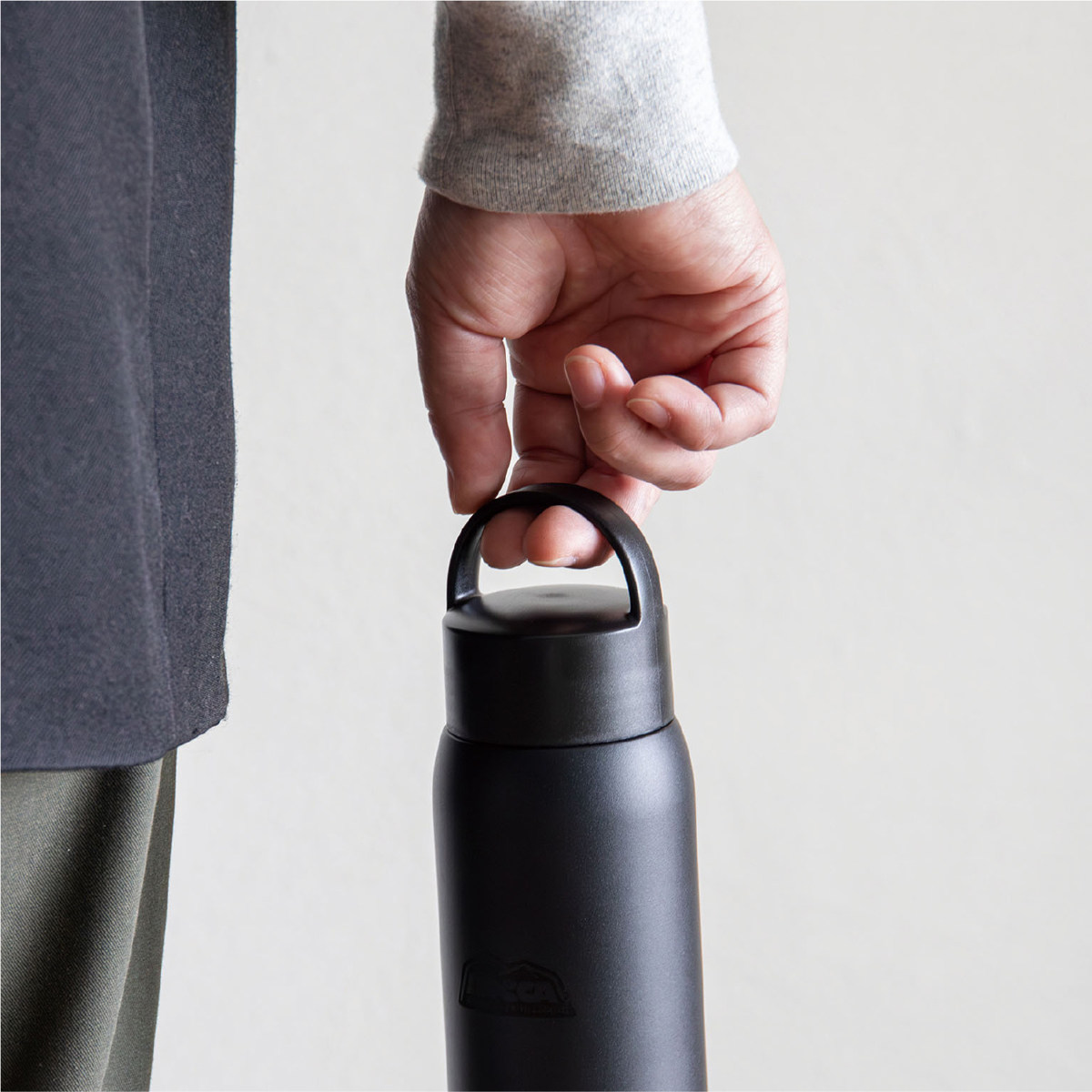 eplas ボトル　水筒　アウトドア　軽量　大容量　広口　ストラップ　BPA livingut_465702