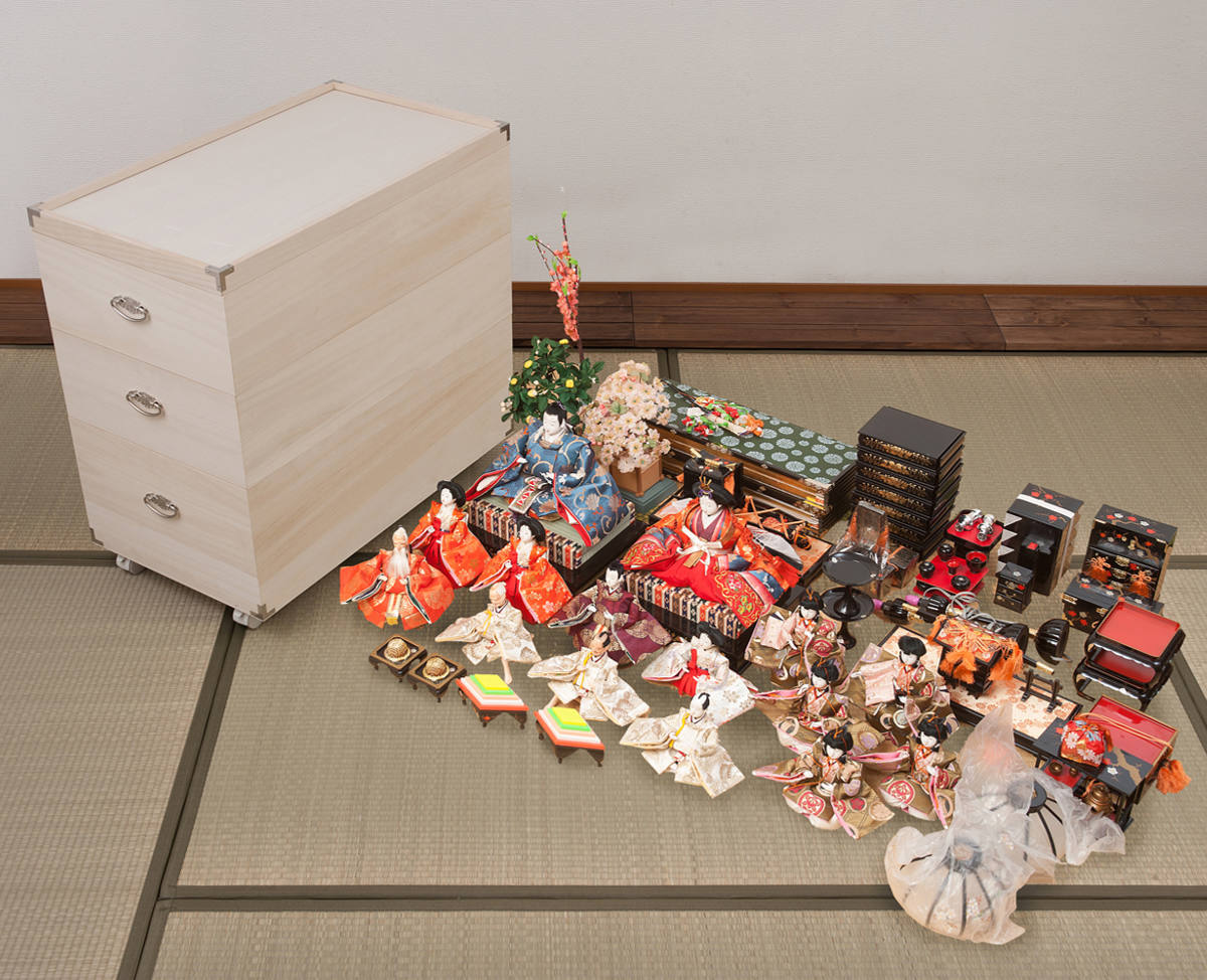 桐 ひな人形ケース 幅42cm 3段 キャスター付 日本製 完成品 （ 収納 
