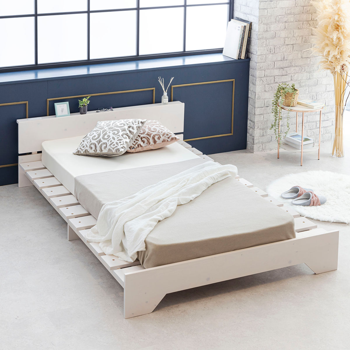 サン・ハーベスト ベッド セミダブル 宮棚付き ステージタイプ 天然木