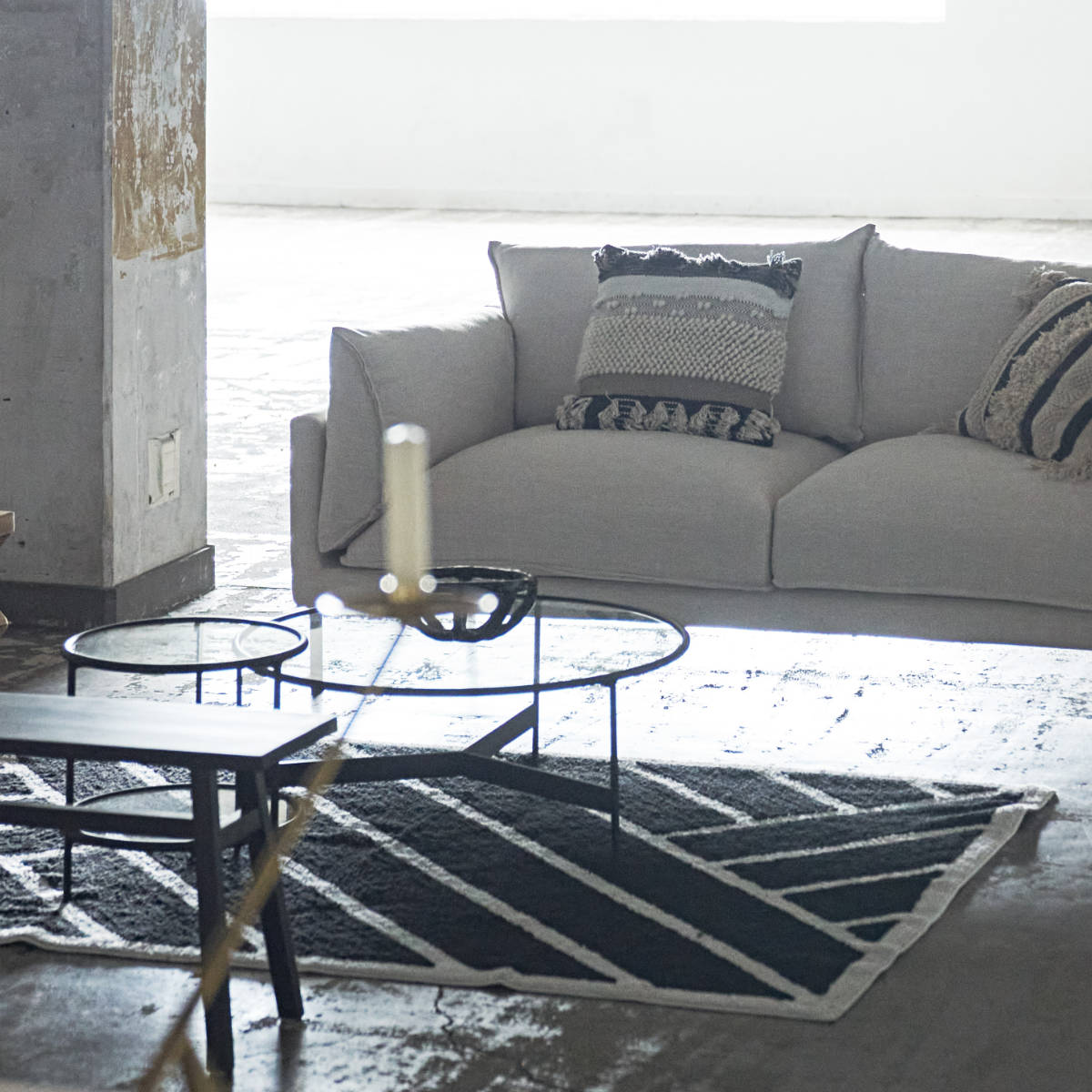 東谷 センターテーブル 円型 直径75cm ラウンドガラステーブル