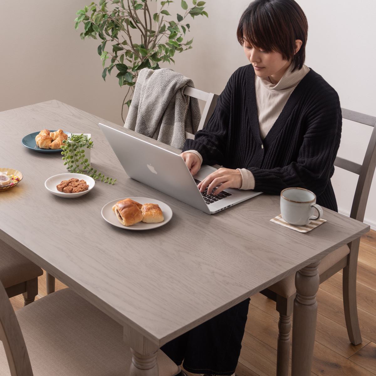 東谷 ダイニングテーブル 幅150cm クラシック風 （ 4人掛け