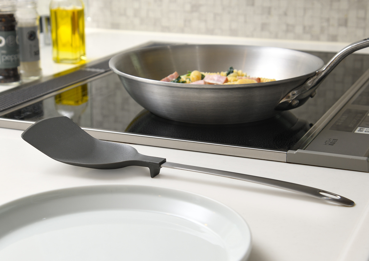 レイエ leye ヘラ ナイロン製 すくえるターナー 食洗機対応 日本製