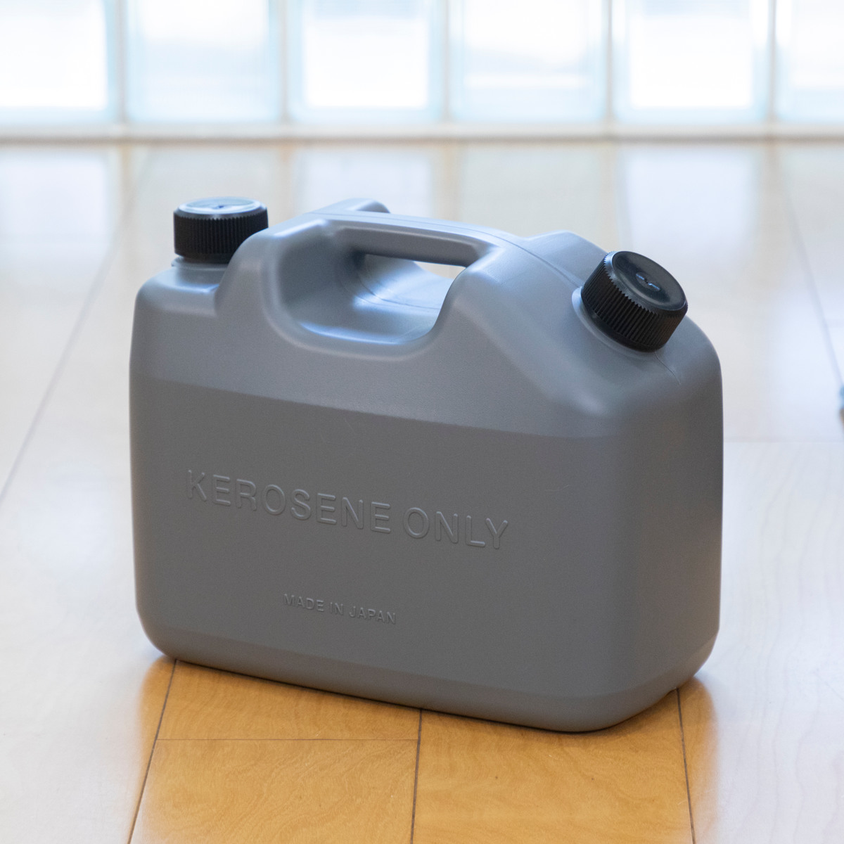 450リッター灯油タンク 岩谷マテリアル 灯油缶 IWATANI 灯油タンク 10L KEROSENE TANK 日本製