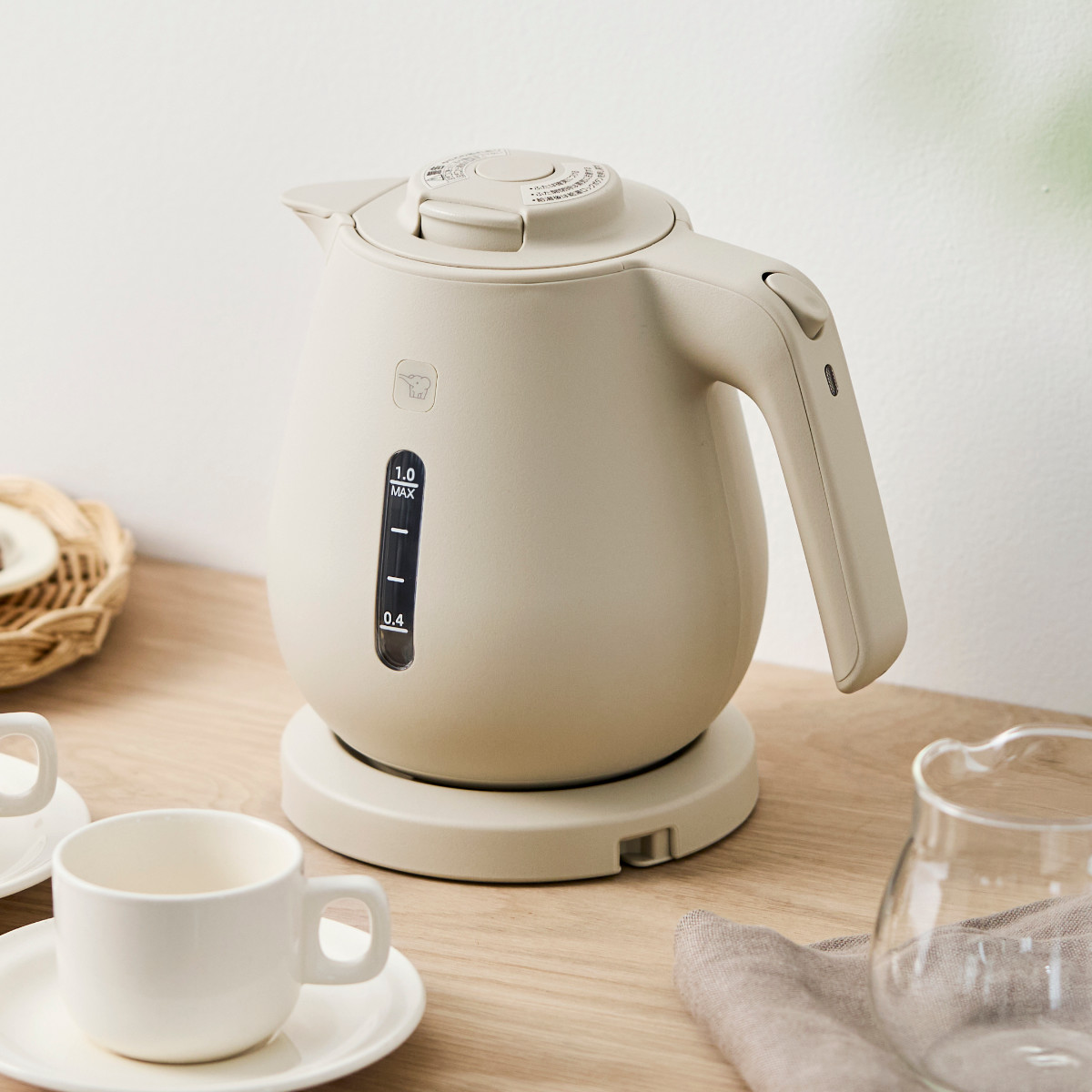 象印（ZOJIRUSHI） 電気ケトル 1L 安全設計 空だき防止 メーカー保証