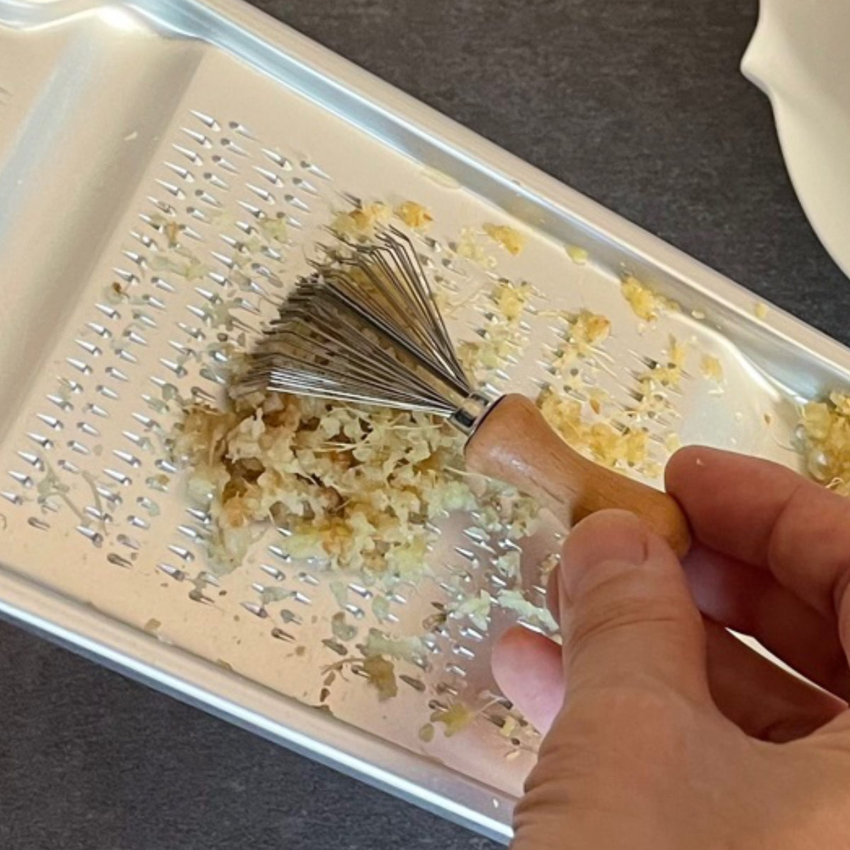 薬味用ハケ キッチン用ミニくまで 薬味トリーナー （ 熊手 薬味 隙間