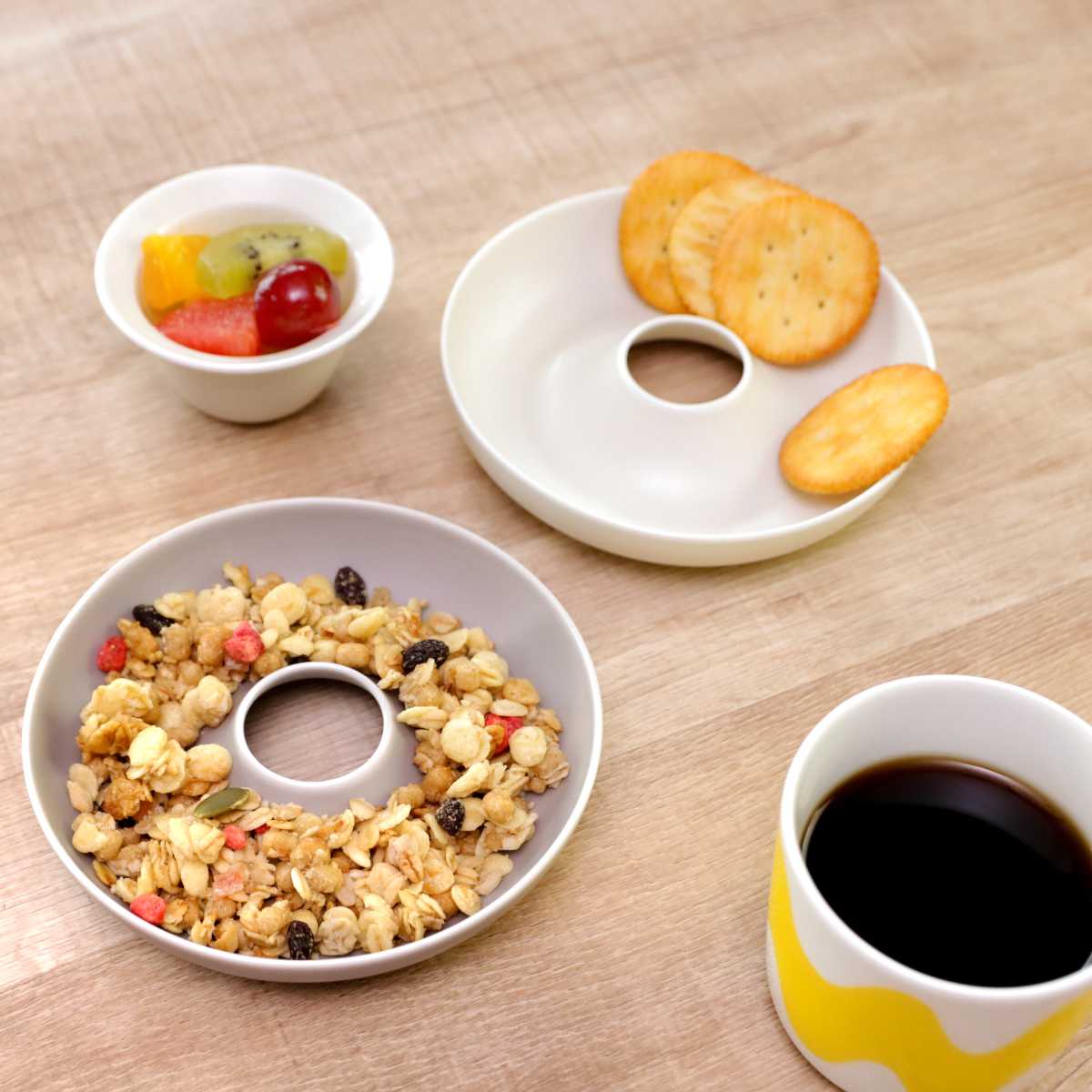 プレート 13cm S ドーナツ 磁器 （ 食洗機対応 電子レンジ対応