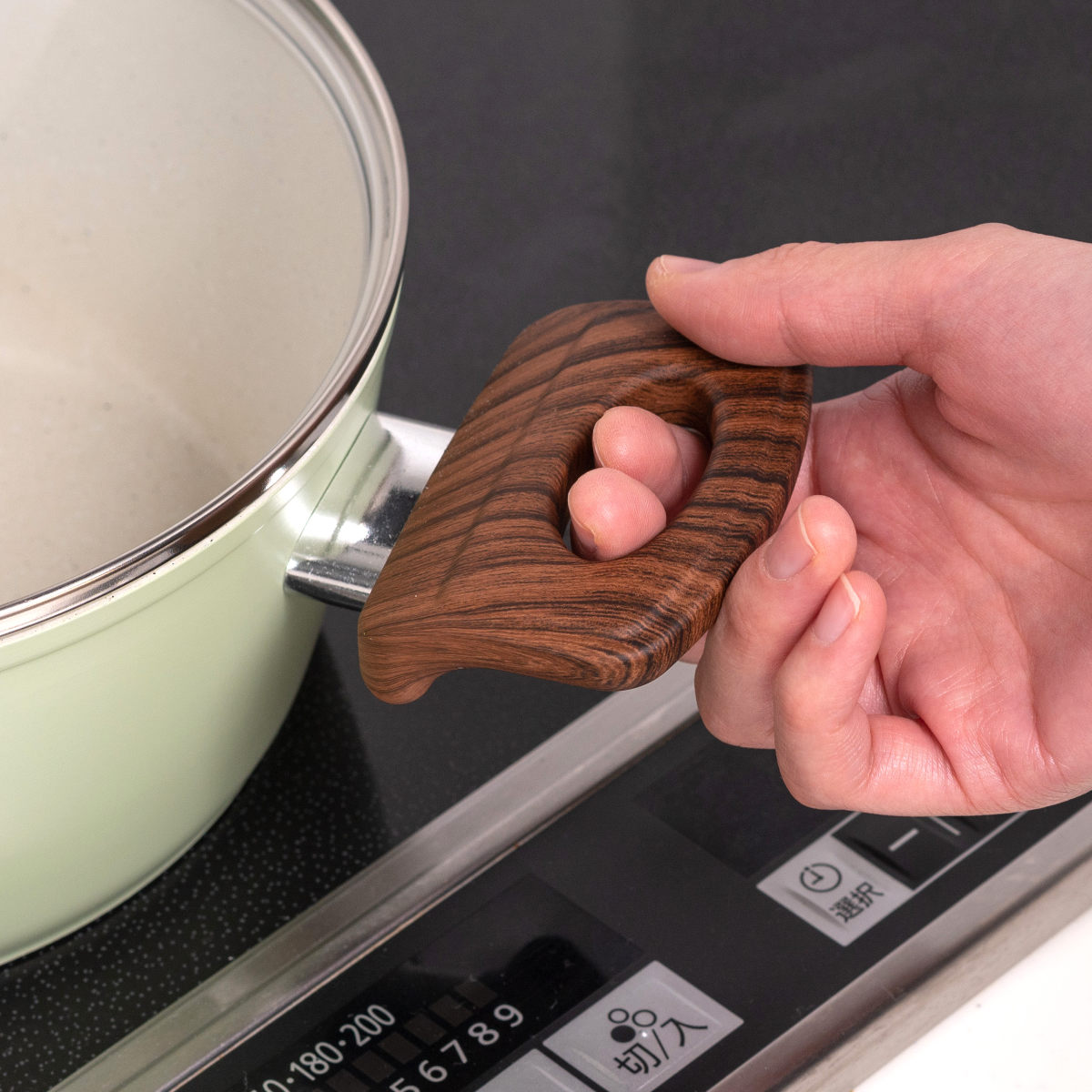 鍋【未使用】蓋【極美品】２コート　IH、ガス火両対応 両手鍋 20cm IH対応 セラミーク セラミックコート （ ガス火対応
