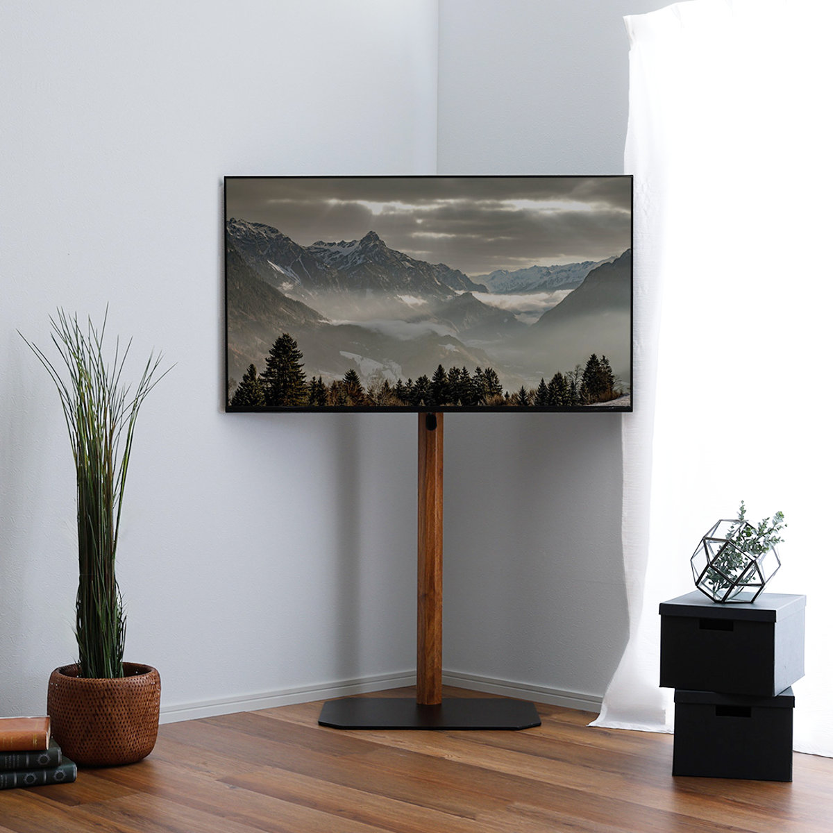 テレビスタンド　ほぼ新品　32〜65型まで ホームテイスト（HOME taste） TVスタンド ハイタイプ 八角支柱 32-65