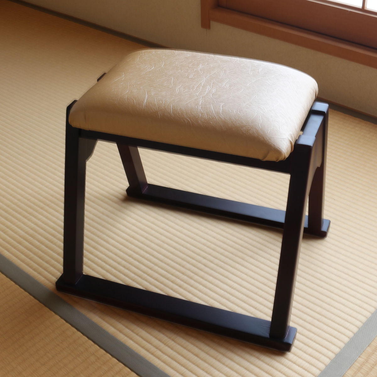 OSMAC 椅子 仏壇 スタッキングできる 仏壇前椅子 ゴールド 高さ37.5cm