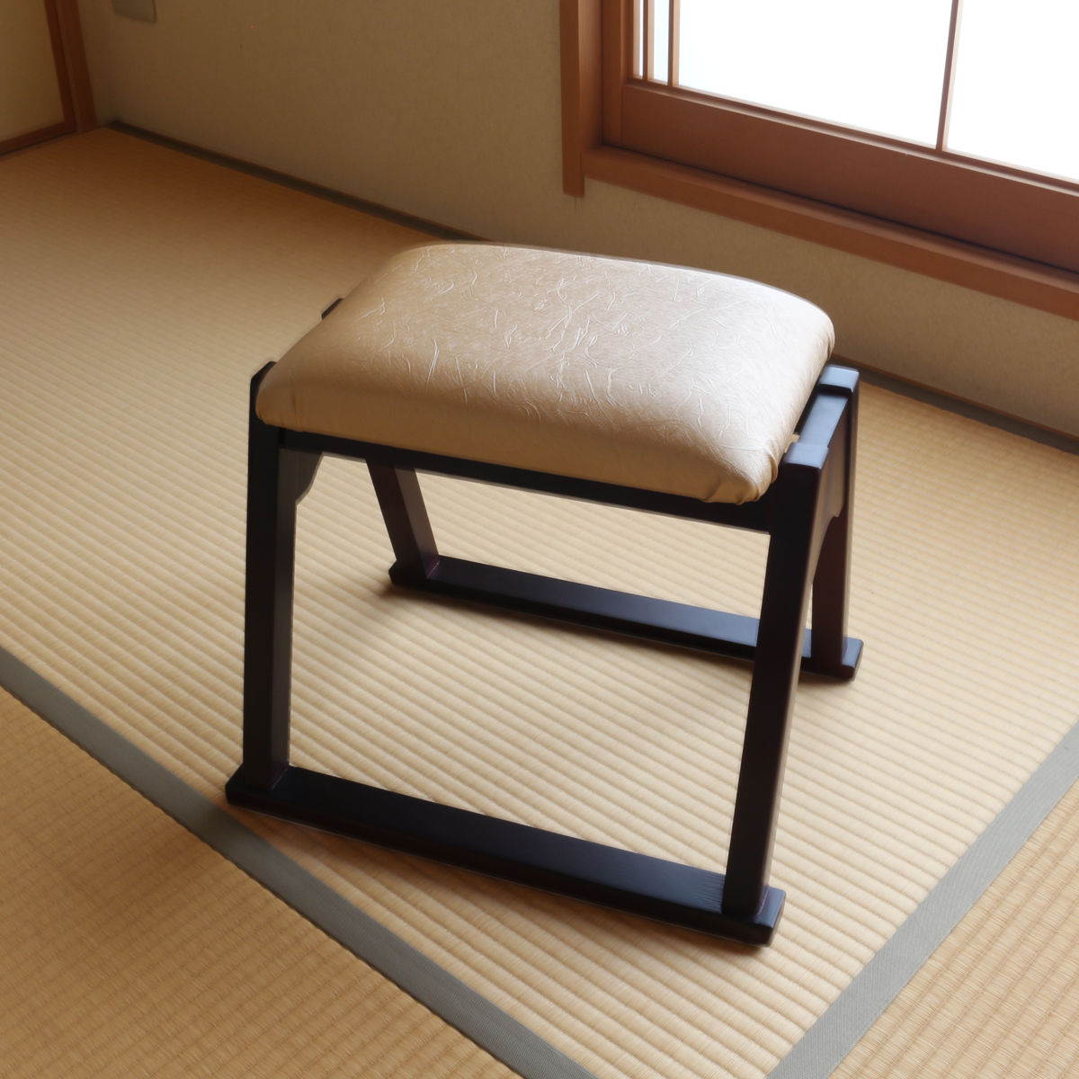 OSMAC 椅子 仏壇 スタッキングできる 仏壇前椅子 ゴールド 高さ37.5cm