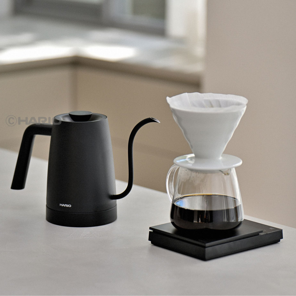 HARIO 電気ケトル LYRA 新品未使用 HARIO（ハリオ） コーヒーケトル エレクトリックケトル ライラ