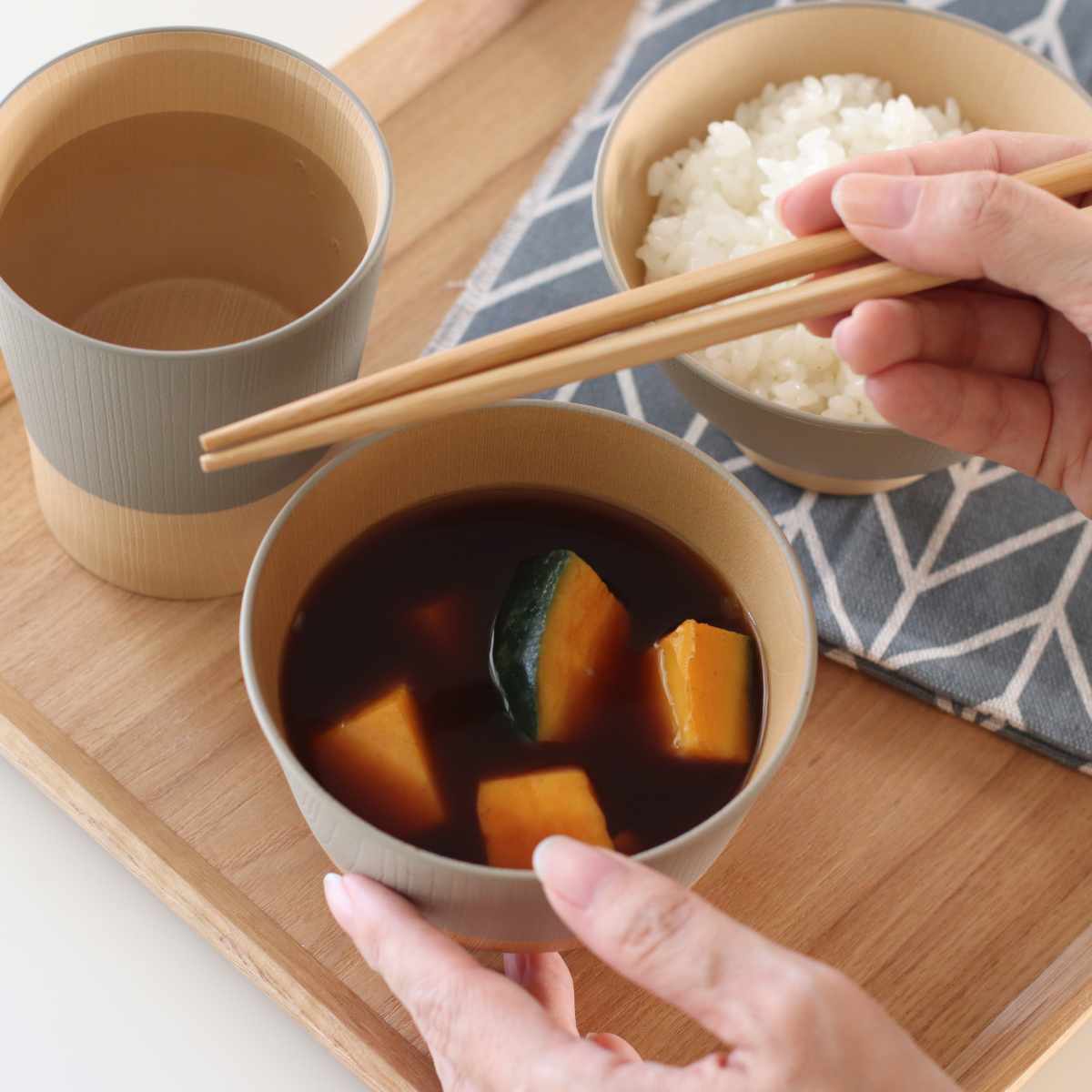 茶碗 330ml やさしい彩り 抗菌 汁椀 5個入 （ 日本製 電子レンジ対応