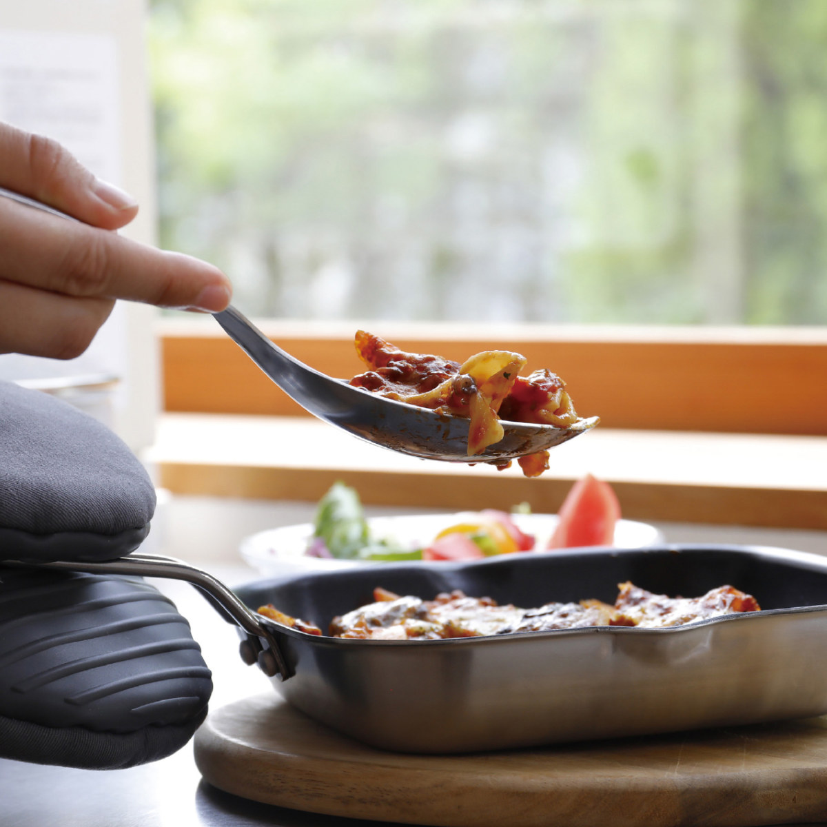 CB JAPAN（シービージャパン） 取り分けスプーン atomico ステンレス製