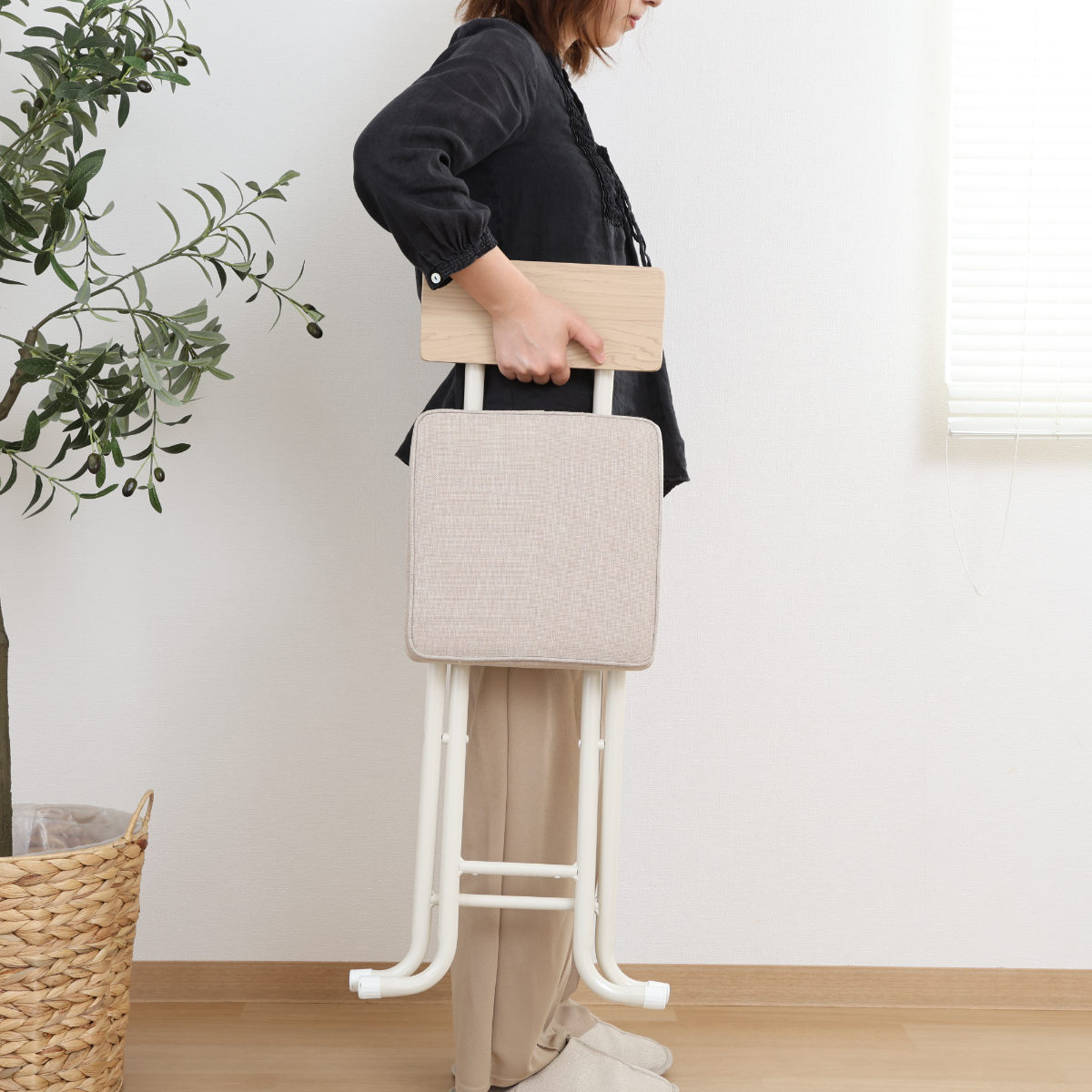 不二貿易（Fuji Boeki） 折りたたみ椅子 座面高47cm 背もたれ付 厚座 