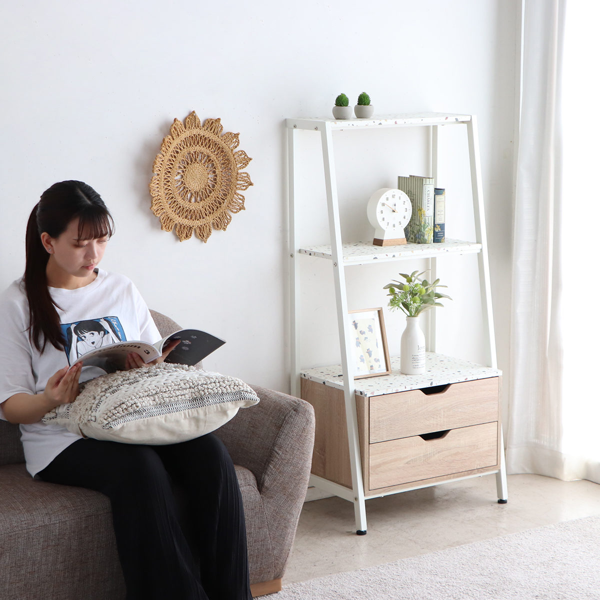 東馬（Tohma） 引出し付シェルフ 幅59cm テラゾー柄 小ぶり