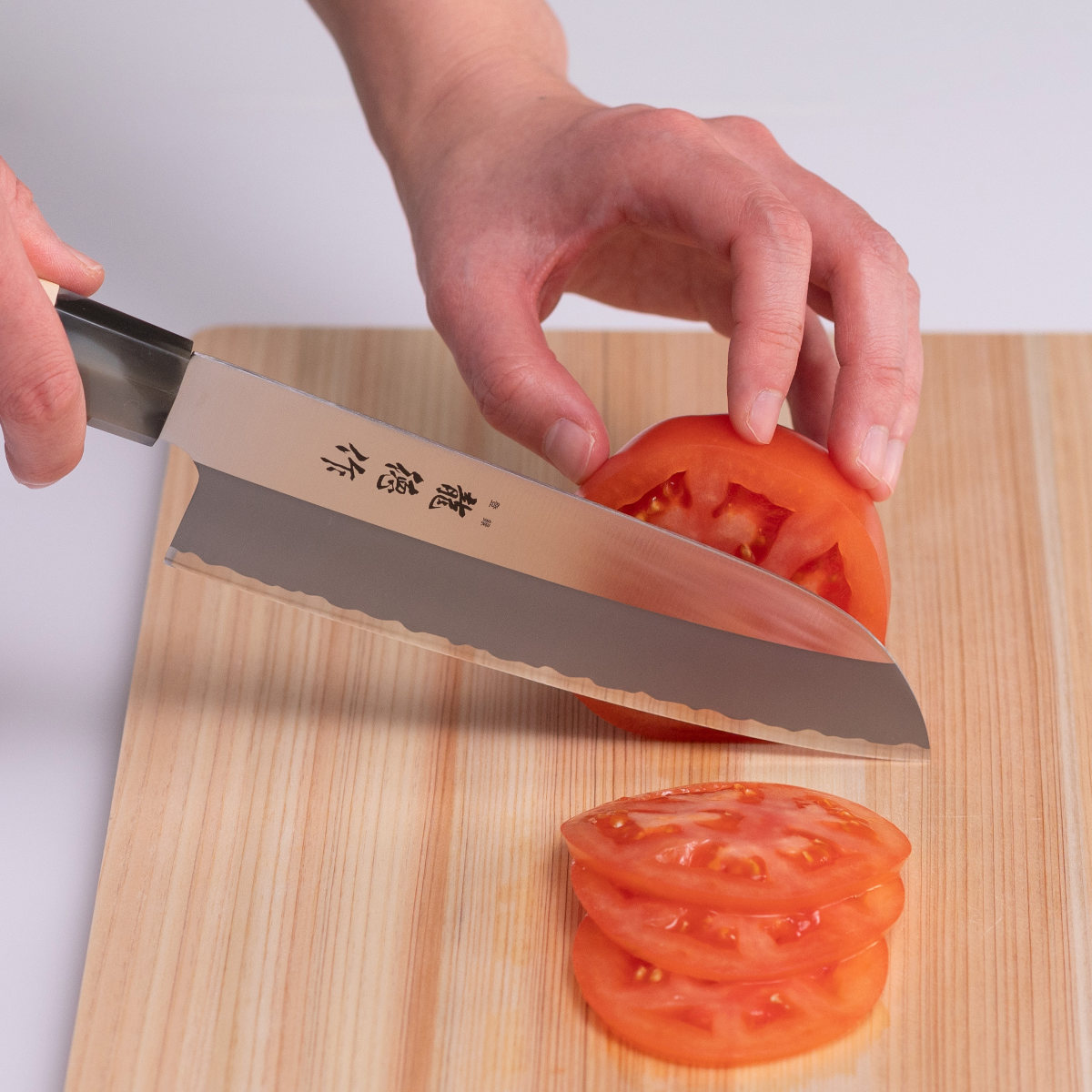 三徳包丁 16.5cm 龍徳作 八角柄 和包丁 日本製 （ 料理包丁 万能包丁