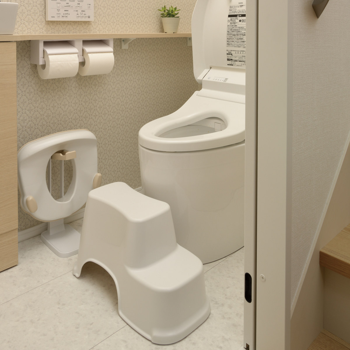 リッチェル(Richell) 踏み台 トイレ用 トイレサポート ステップ リッチェル(Richell) 踏み台 トイレ用 トイレサポート ステップ