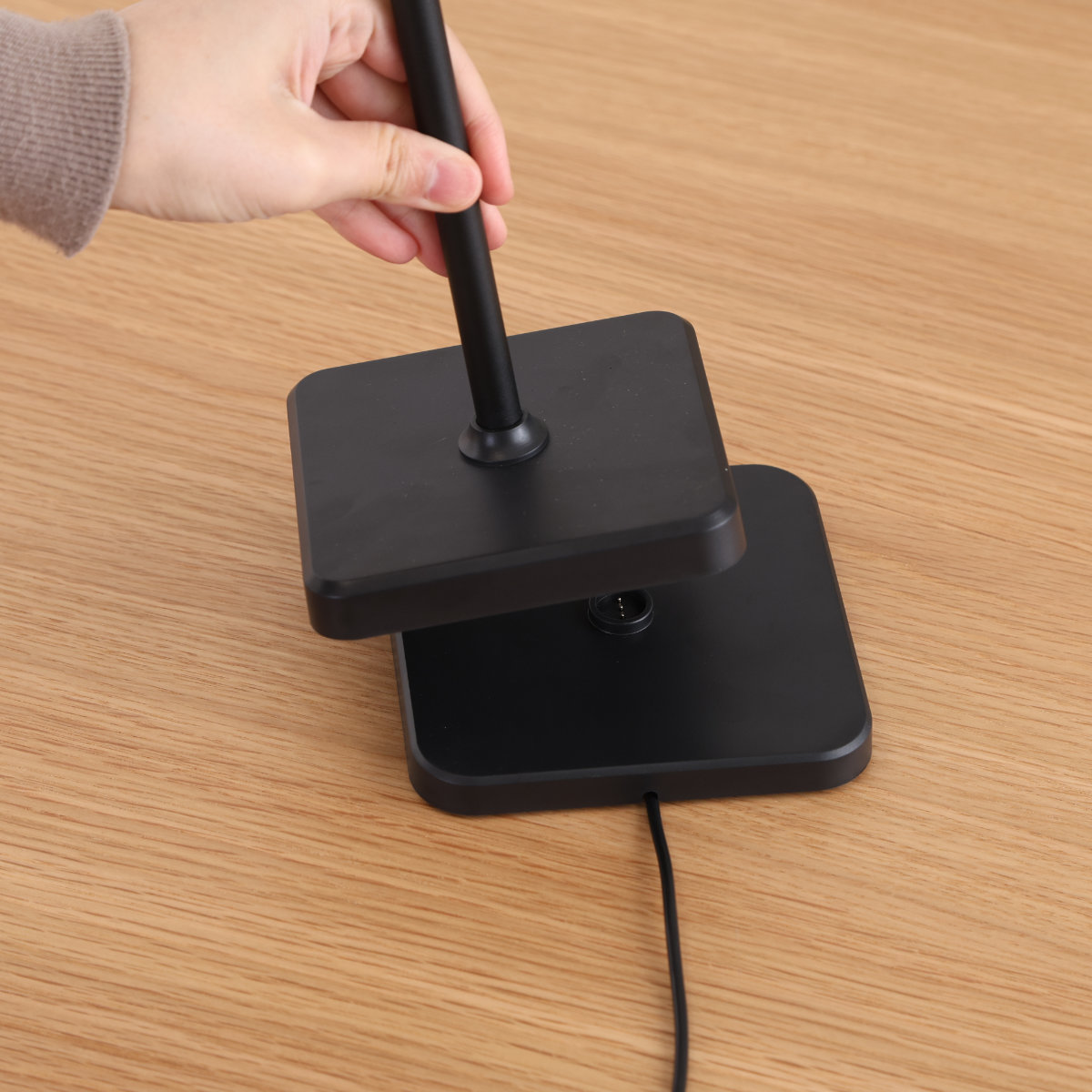 【タイプブラック】ウォーターランプ 間接照明 トライアル品　黒 不二貿易（Fuji Boeki） テーブルランプ LED 無段階調光 3色調色 USB