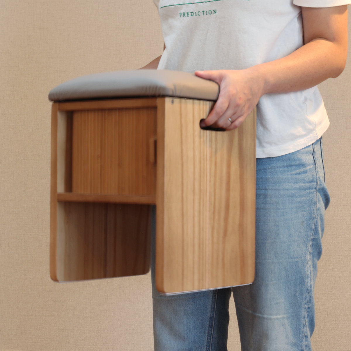 OSMAC スツールボックス 座面高37cm ジャバラ扉 天然木桐製 （ 木製