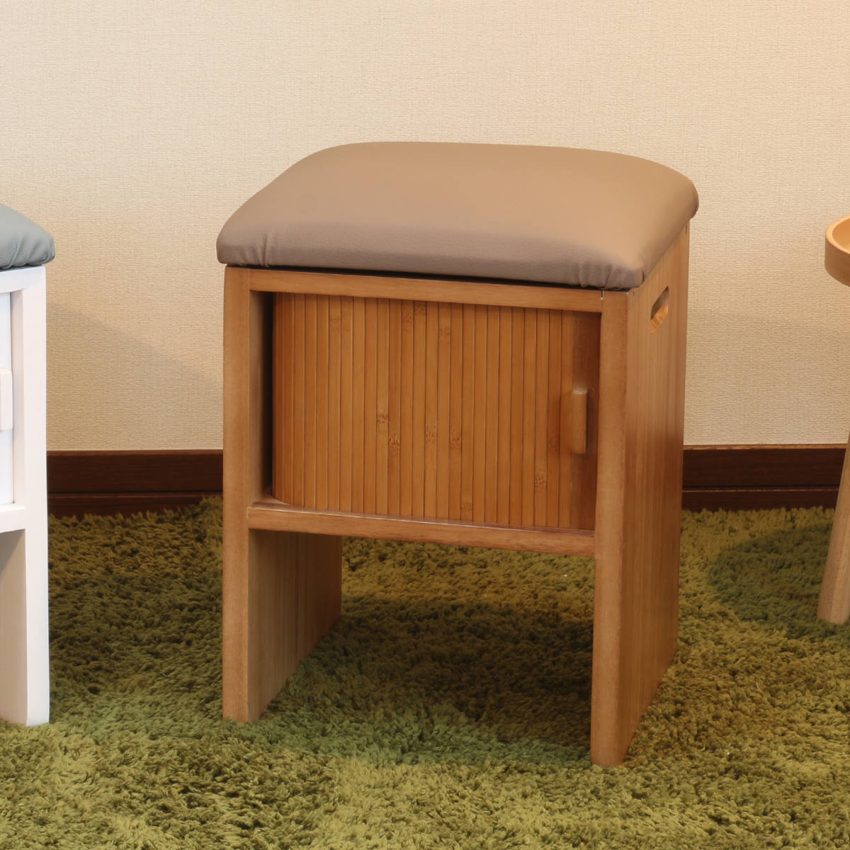 OSMAC スツールボックス 座面高37cm ジャバラ扉 天然木桐製 （ 木製