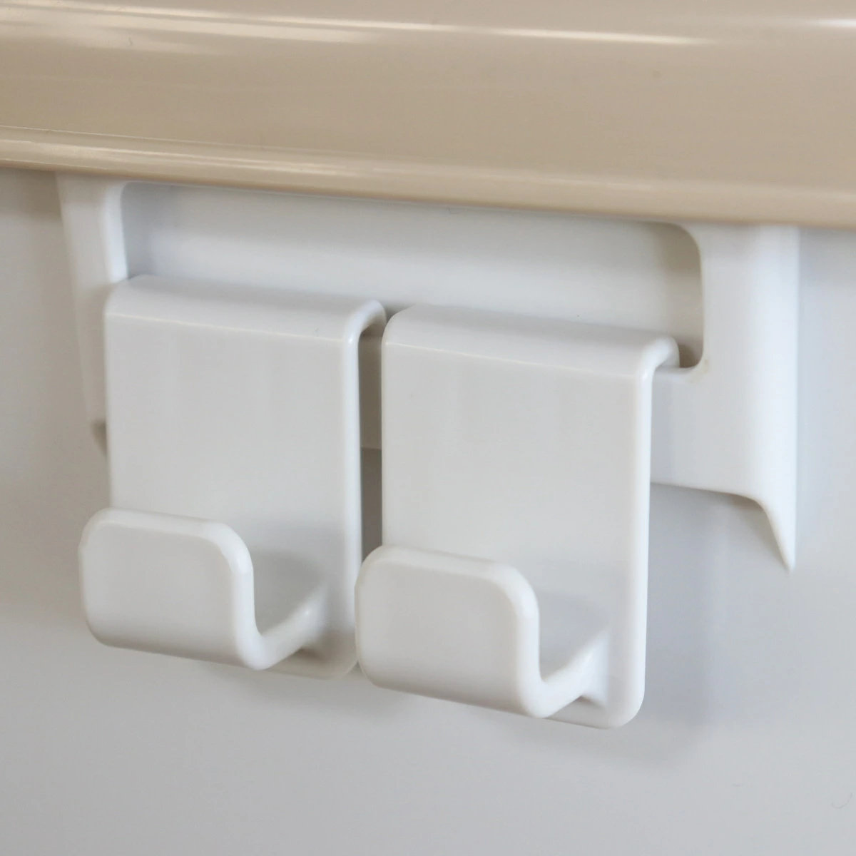 サンコープラスチック ゴミ箱 26.8L ペダルペール サイドポケット付き