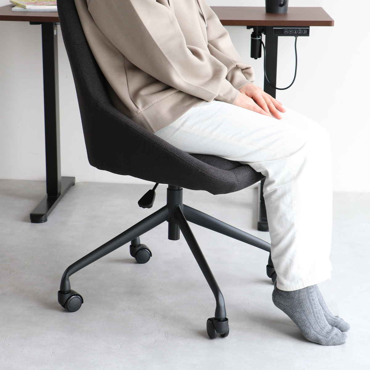 オフィスチェア 昇降式 座面高47.5〜54.5cm puff （ デスクチェア 椅子