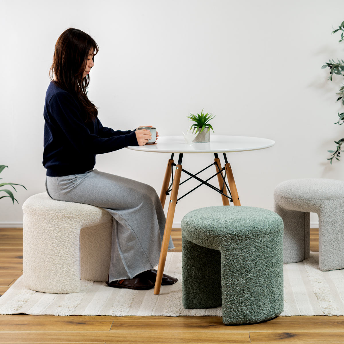 東谷 スツール 高さ46cm 座面丸型 ブークレ生地 （ 丸 ラウンド 円形