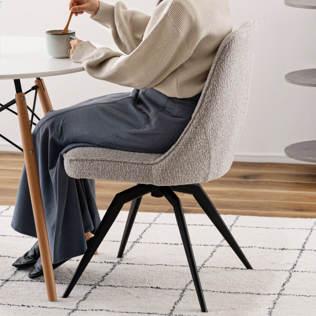 東谷 ダイニングチェア 座面高49cm 回転 ファブリック （ チェア