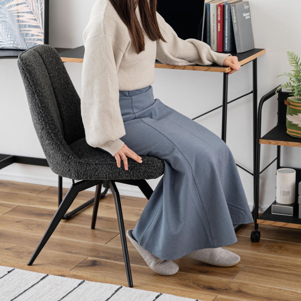 東谷 ダイニングチェア 座面高49cm 回転 ファブリック （ チェア