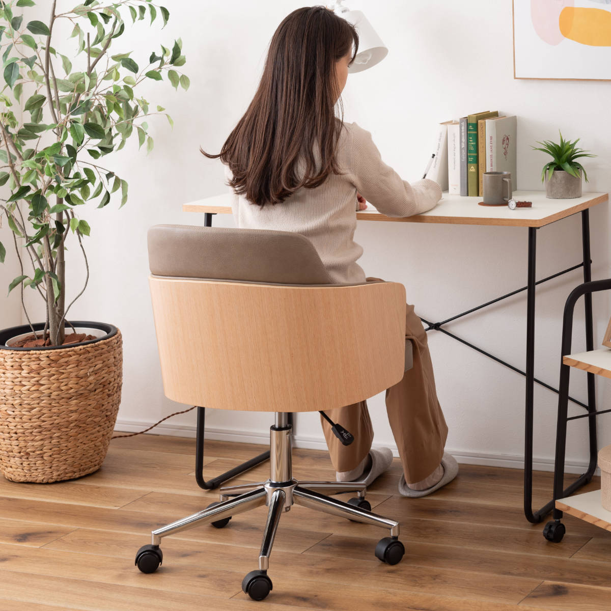 東谷 デスクチェア 昇降式 座面高46〜55cm ソフトレザー×木目調 （ 回転 肘付き レザー調 パソコンチェア オフィスチェア 椅子 チェア ）  : リビングート ヤフー店 - 通販 - Yahoo!ショッピング