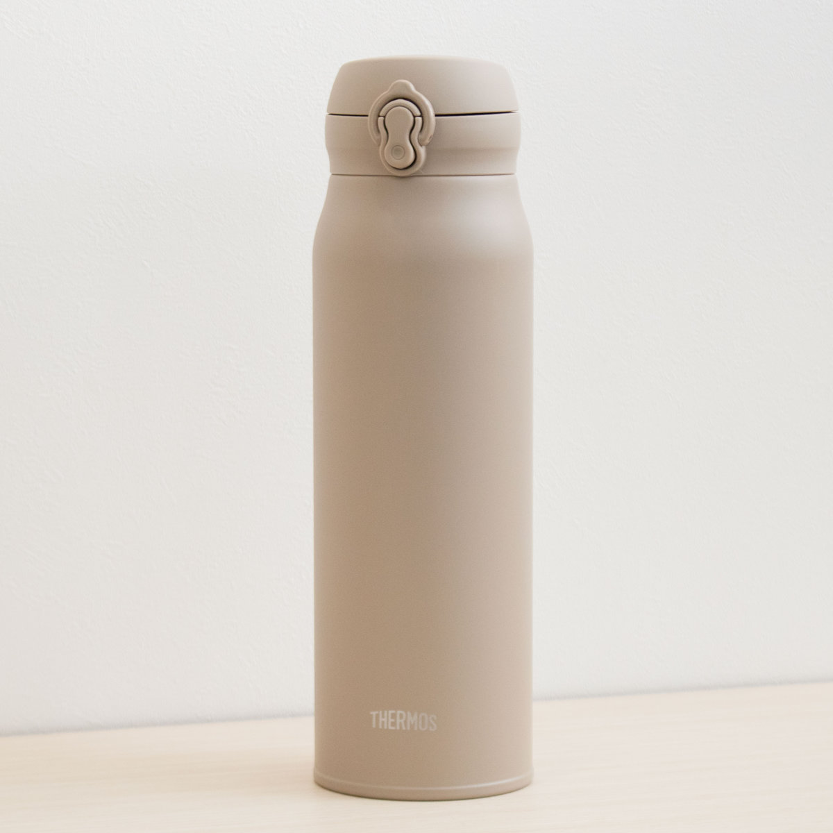 新品未開封品❤️サーモス 水筒 １L THERMOS（サーモス） 水筒 1L 真空断熱ケータイマグ JNL-S1000