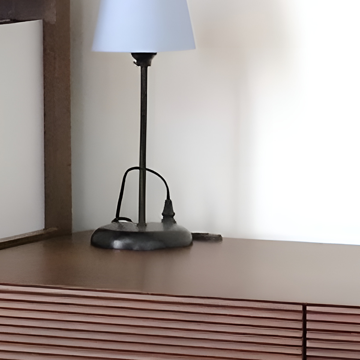 ワークデスク 幅105cm 奥行50cm 引出し付 2口コンセント付 （ デスク