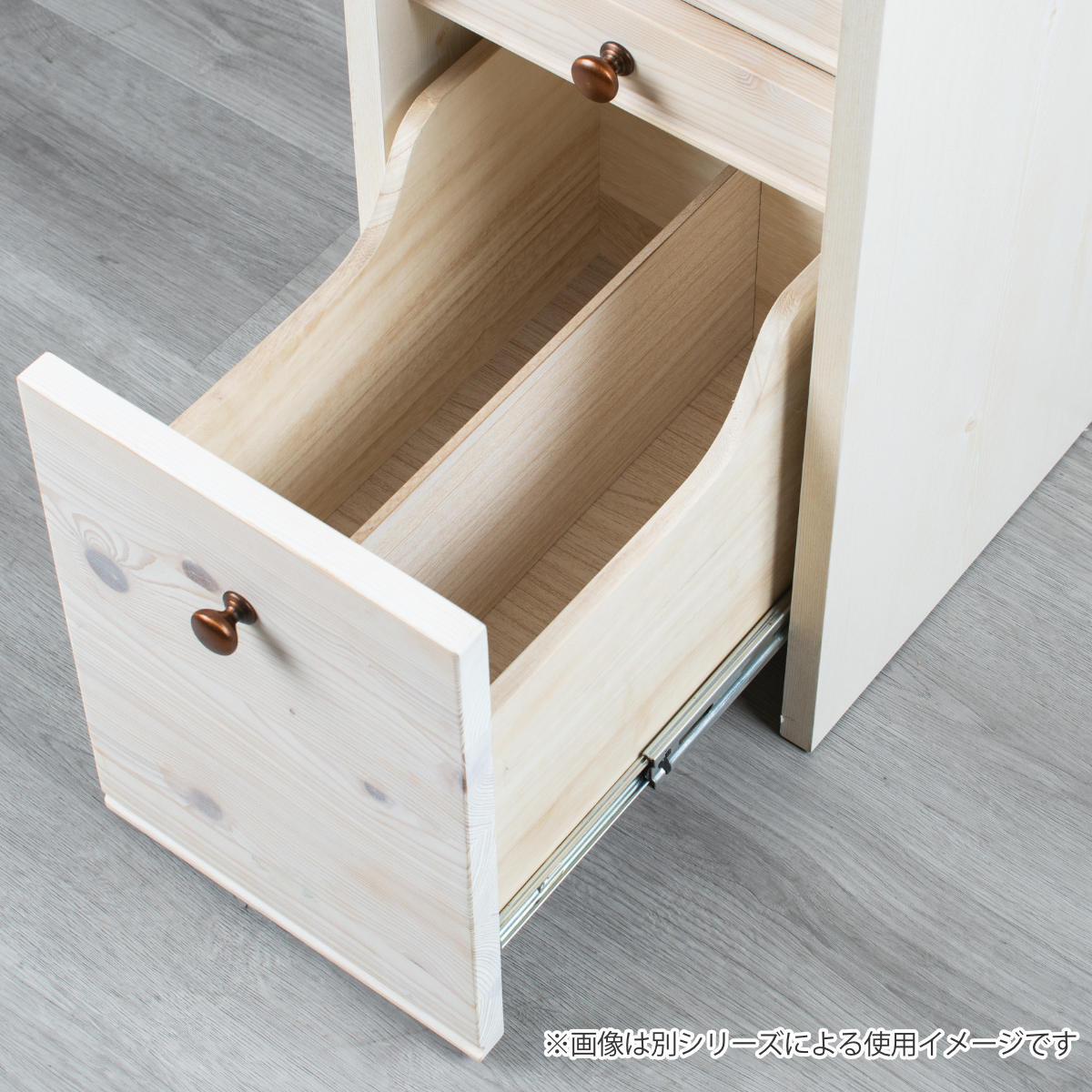 クリーム色の木製チェスト・デスク・学習机 ワゴン・チェスト（学習机・デスク） - 家具通販のわくわくランド 本店