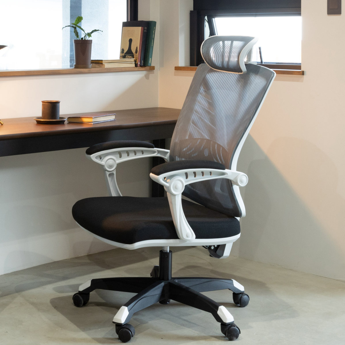 オフィスチェア メッシュ 肘付 昇降式 座面高41〜51cm ハイバックタイプ ハイエ （ ワークチェア パソコンチェア ワイド ロッキング機能 肘掛け 高さ調節 ）