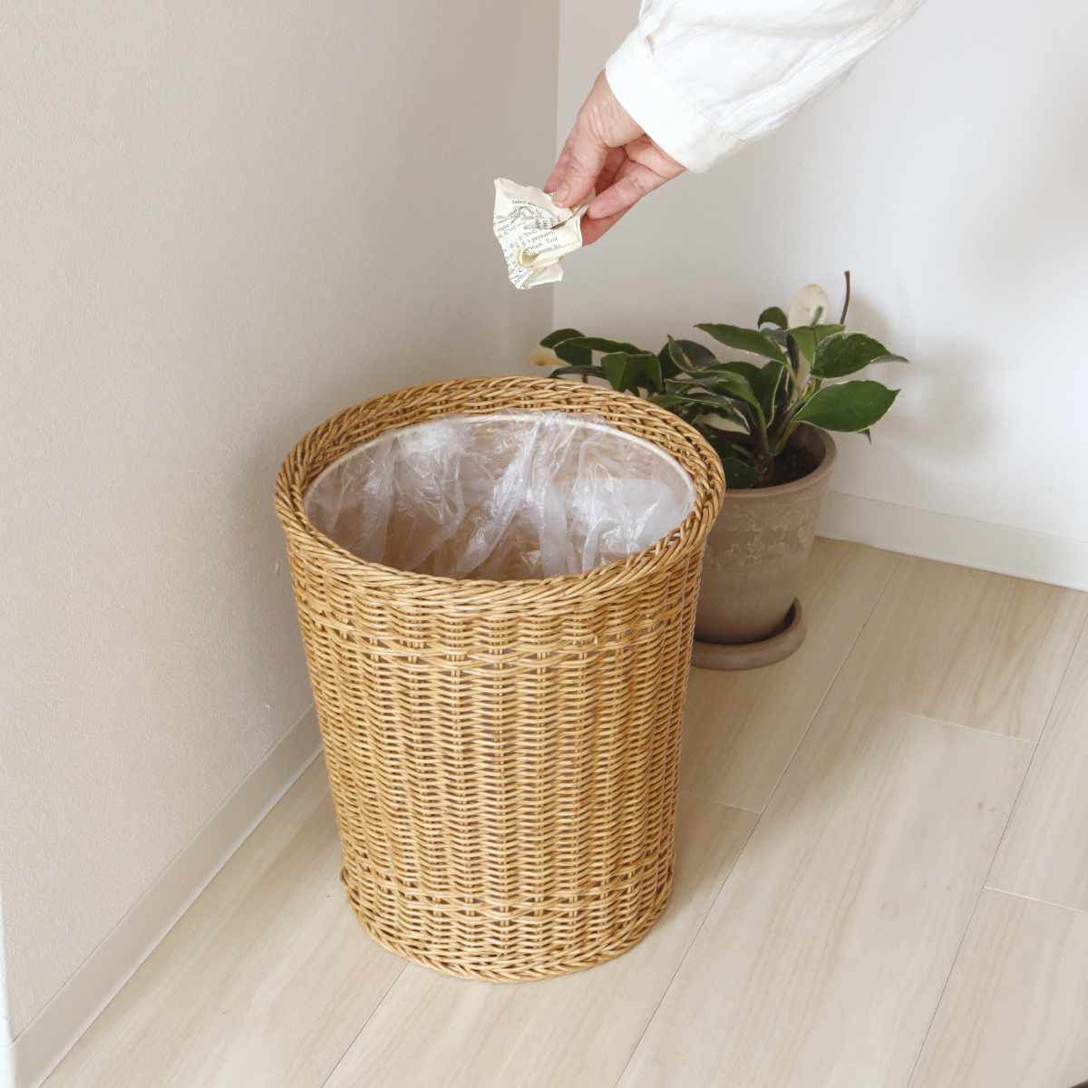 ゴミ箱 9L 北欧 ラウンドダストボックス ユティルナイール （ ごみ箱 9