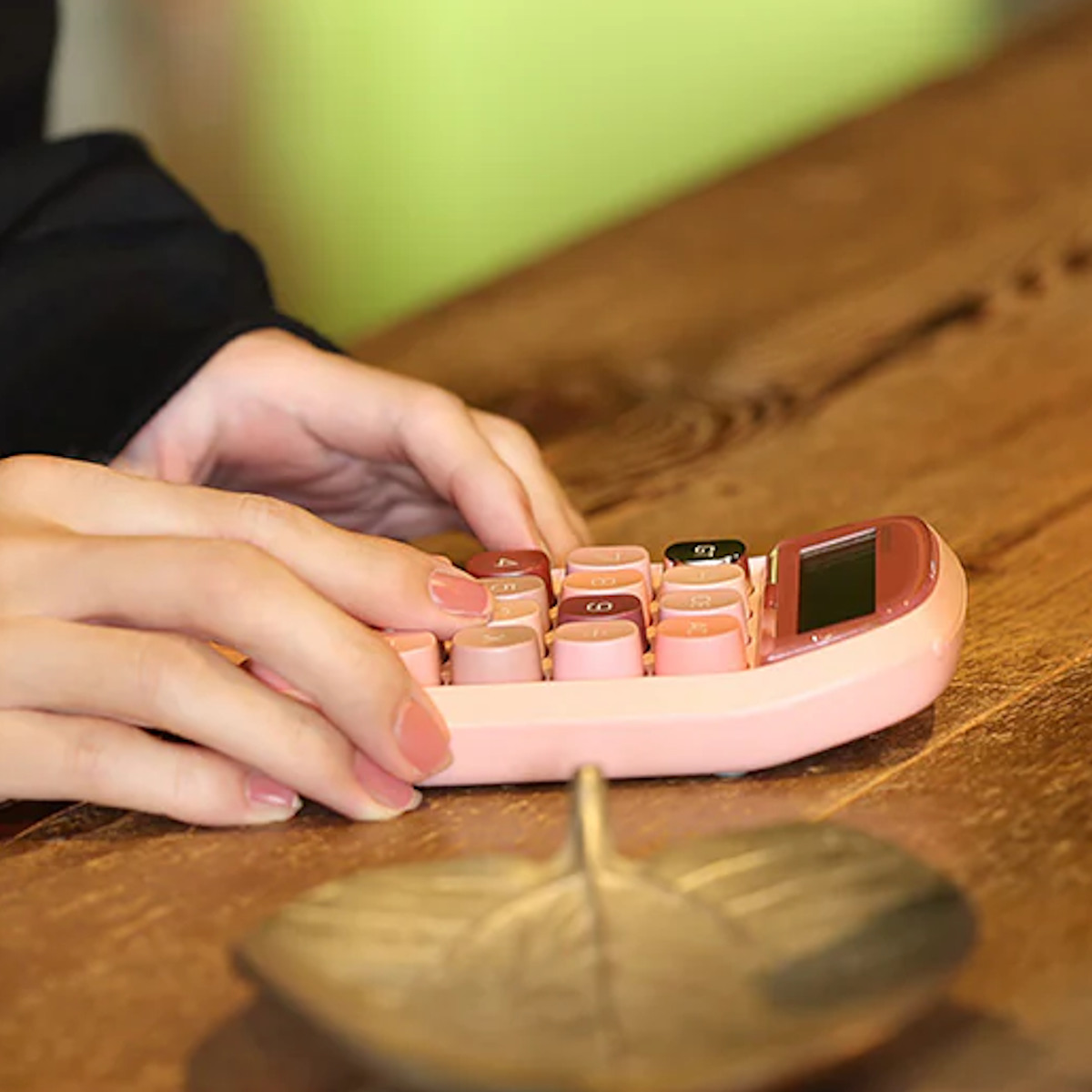 magnet 電卓 イコール モーメント ホワイト ピンク コンパクト