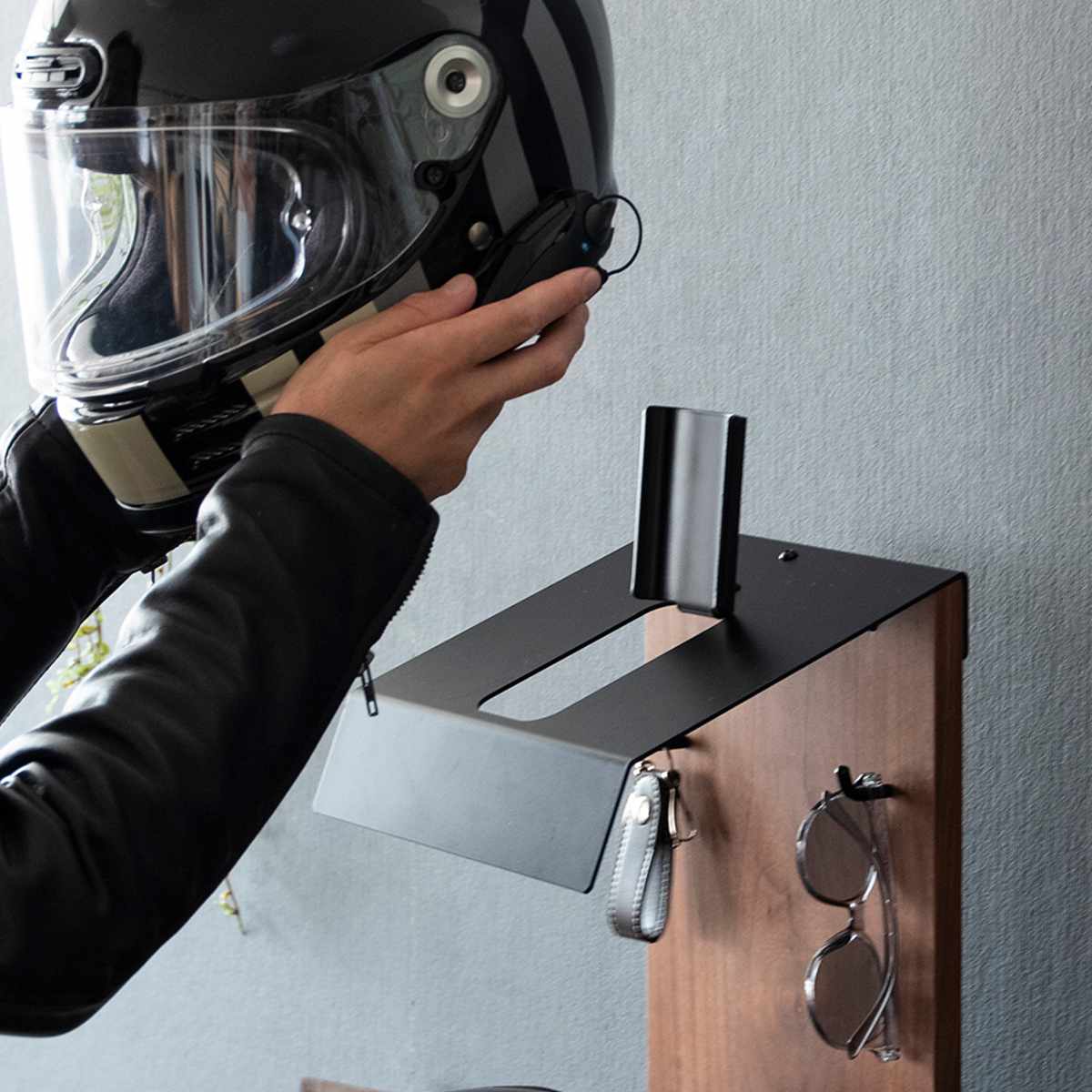 宮武製作所 ヘルメットスタンド 幅24cm 2段 ディスプレイラック GALEA