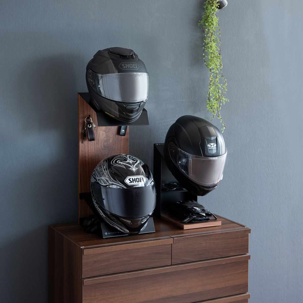 宮武製作所 ヘルメットスタンド 幅24cm 2段 ディスプレイラック GALEA