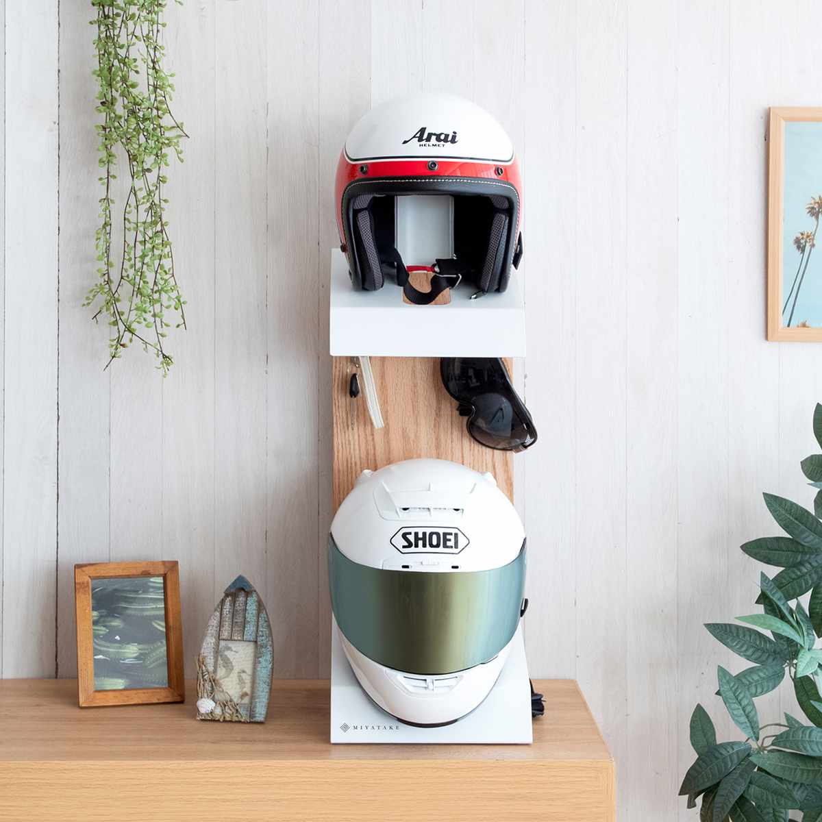 ヘルメットスタンド 幅24cm 2段 ディスプレイラック GALEA （ ディスプレイ ラック バイク ヘルメット ）の画像