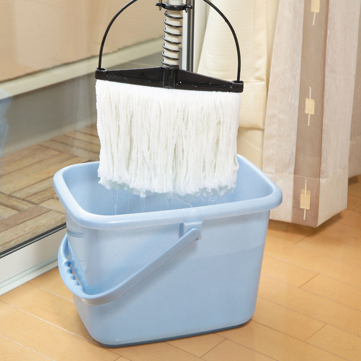 サンコープラスチック バケツ 17L 角型 握りやすい ニュー タフバケツ