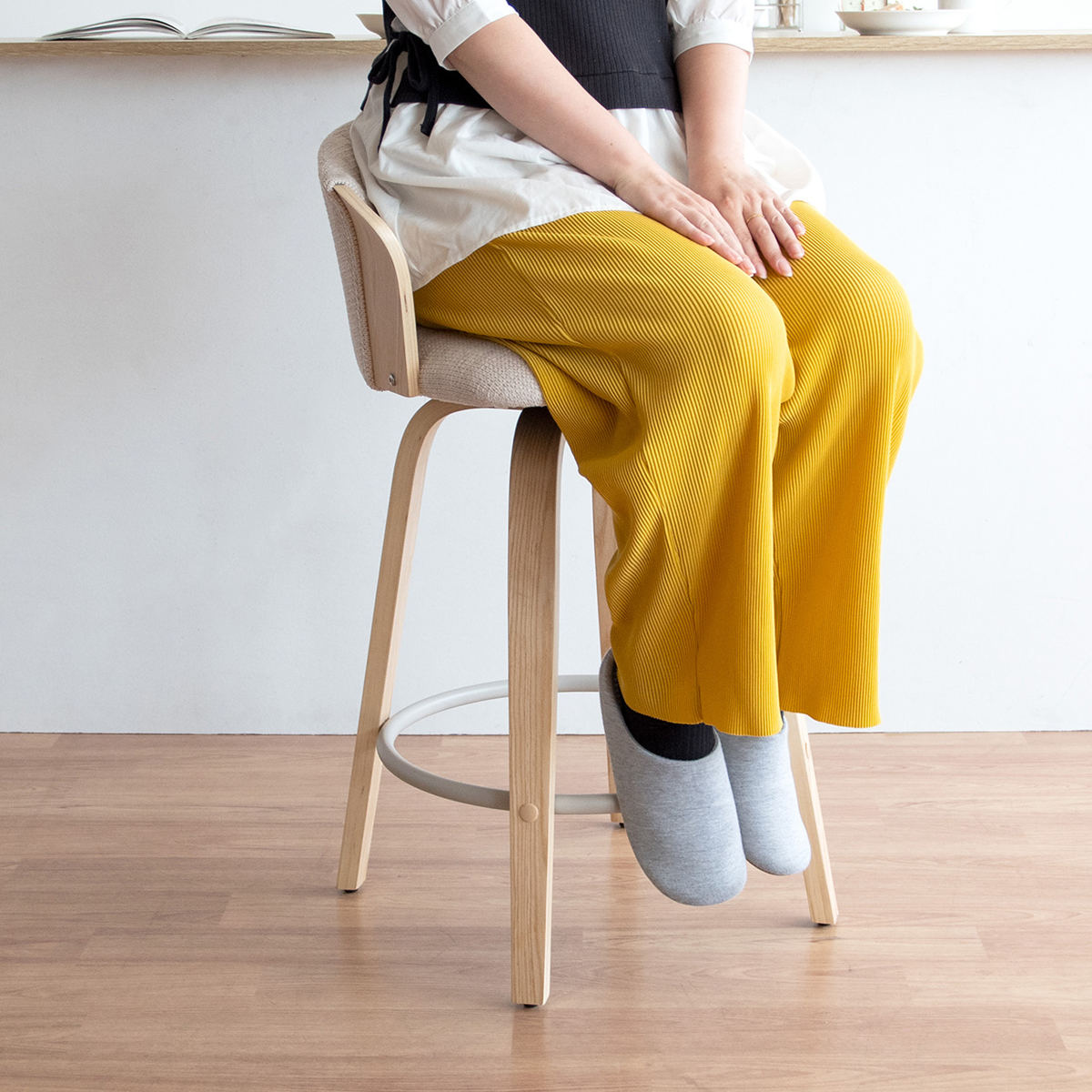 宮武製作所 カウンターチェア 回転式 座面高65cm バーチェア Litas